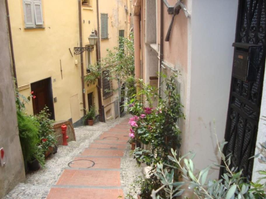 Mini Accommodation In Sanremo Liguria Exterior photo