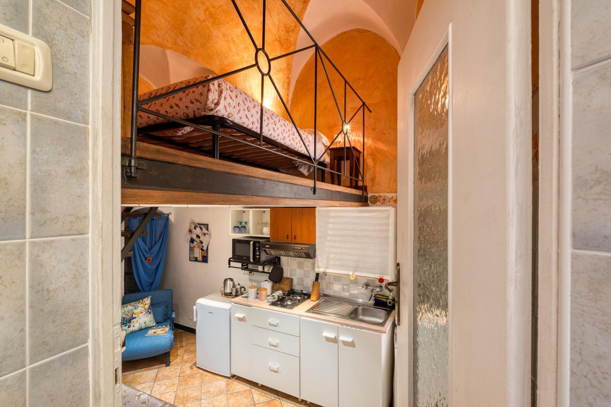 Mini Accommodation In Sanremo Liguria Exterior photo