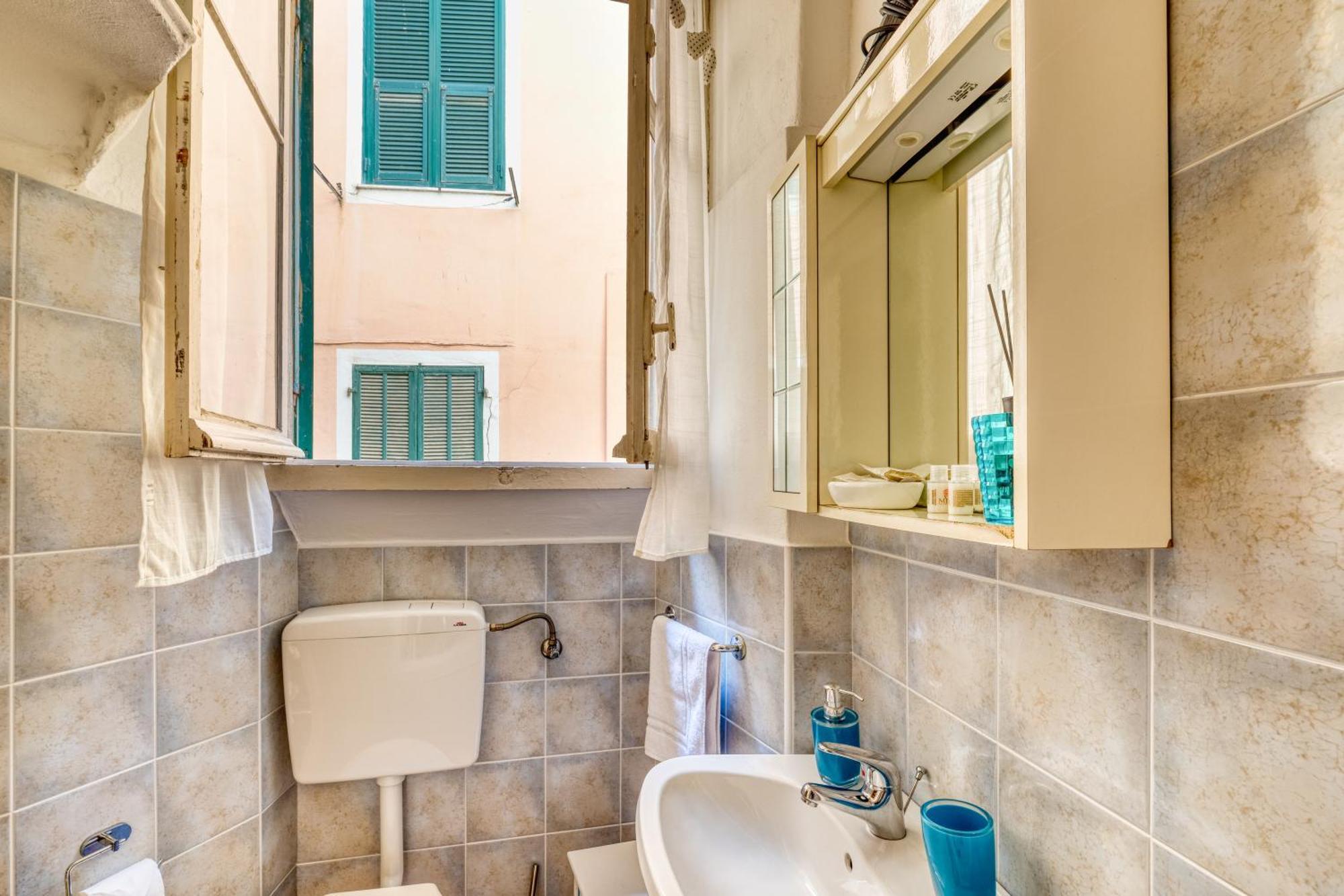 Mini Accommodation In Sanremo Liguria Exterior photo