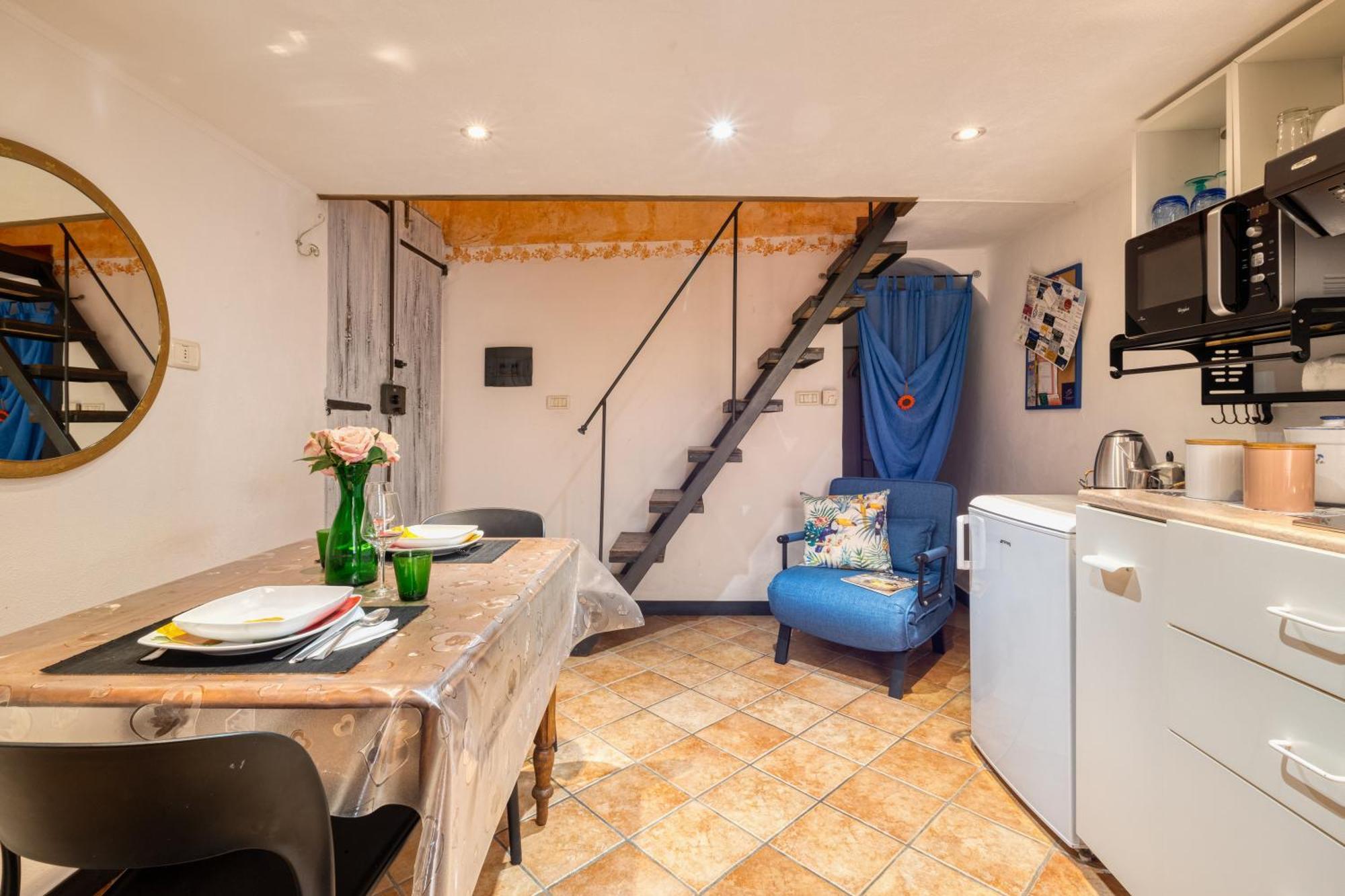 Mini Accommodation In Sanremo Liguria Exterior photo