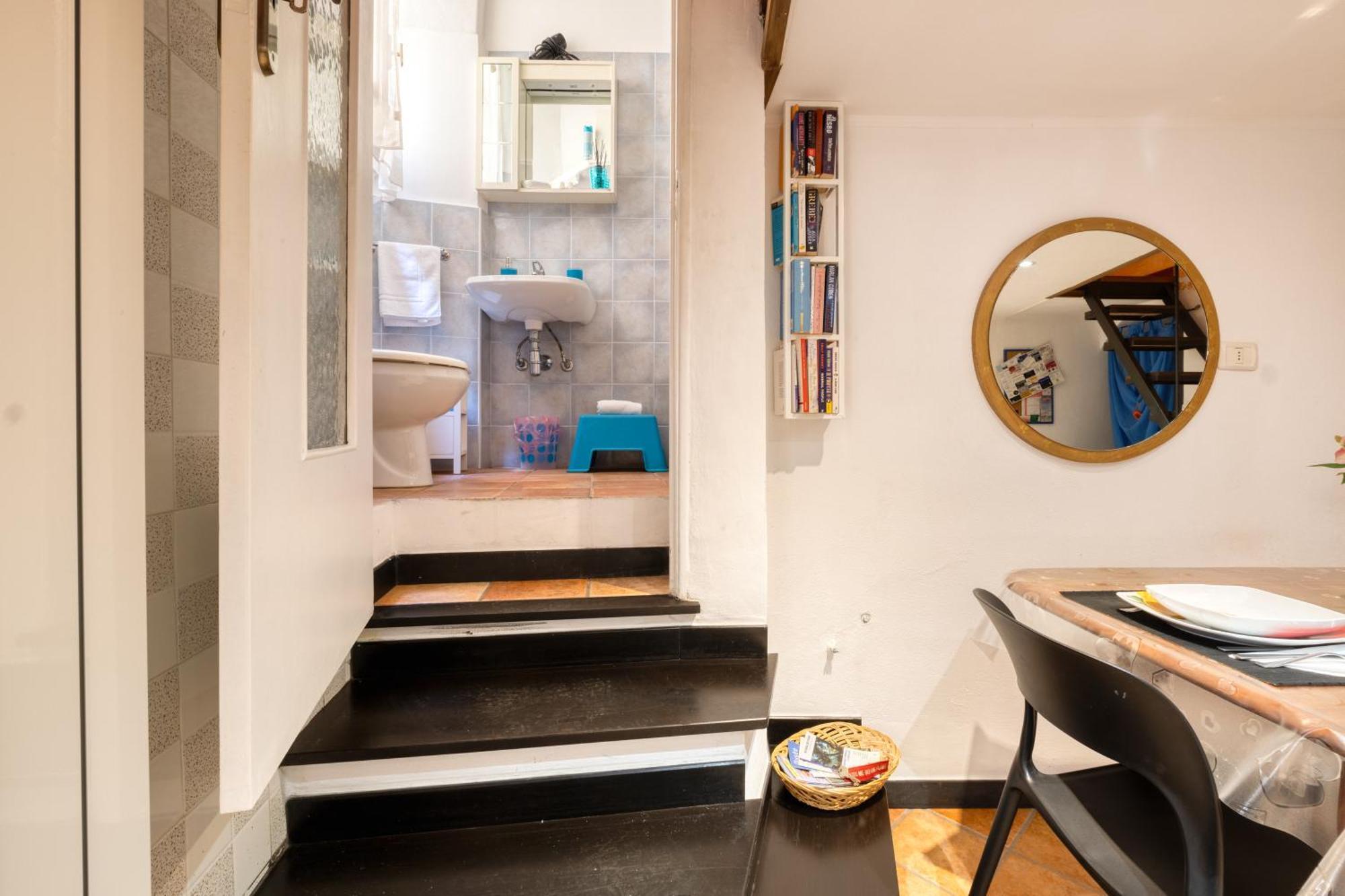Mini Accommodation In Sanremo Liguria Exterior photo