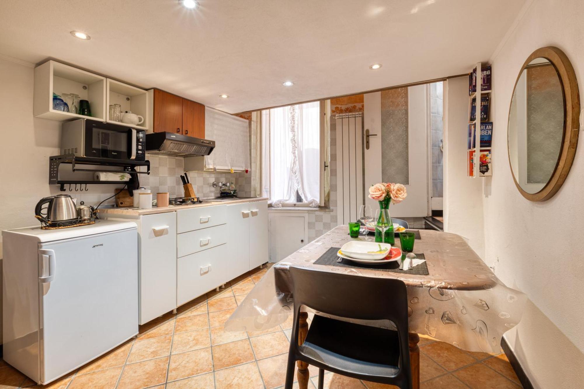 Mini Accommodation In Sanremo Liguria Exterior photo